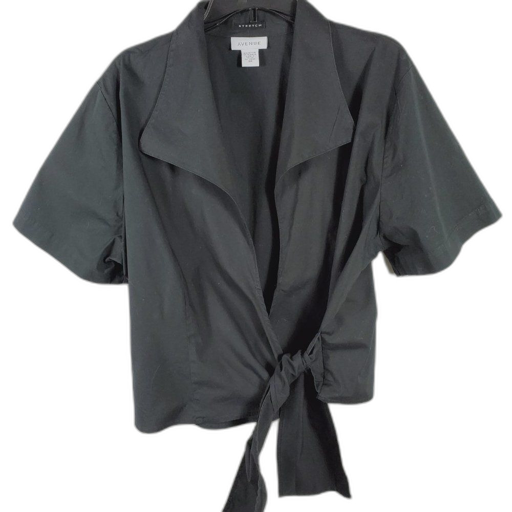 Avenue Short Sleeved Collared Black Wrap With Tie - Crop Blouse Sz 22